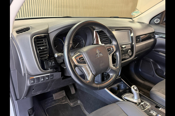 Mitsubishi Outlander 2.4 PHEV Intense+ AUT. PLUG-IN SCHUIFDAK CAMERA PDC CRUISE KEYLESS-GO STOEL/STUURVERWARMING