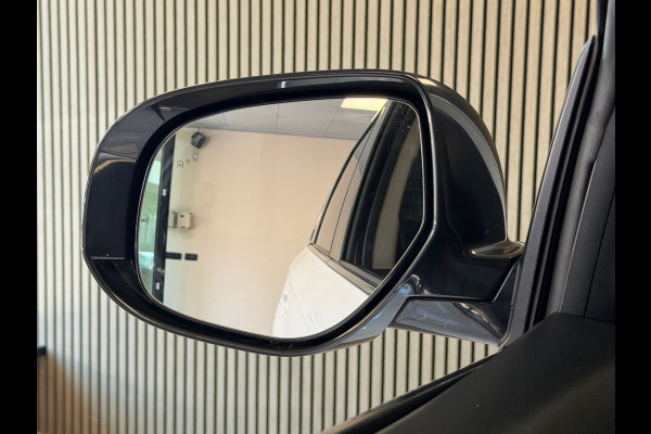 Mitsubishi Outlander 2.4 PHEV Intense+ AUT. PLUG-IN SCHUIFDAK CAMERA PDC CRUISE KEYLESS-GO STOEL/STUURVERWARMING