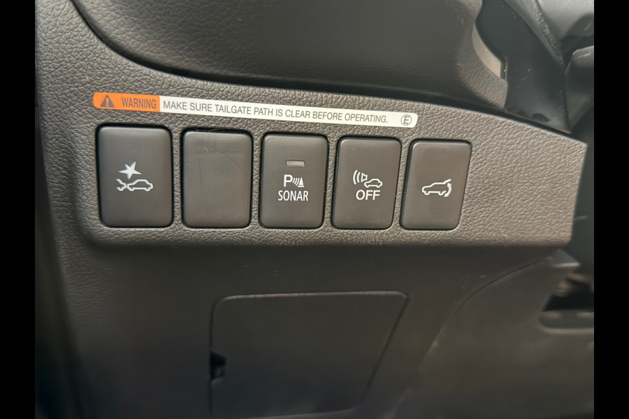 Mitsubishi Outlander 2.4 PHEV Intense+ AUT. PLUG-IN SCHUIFDAK CAMERA PDC CRUISE KEYLESS-GO STOEL/STUURVERWARMING