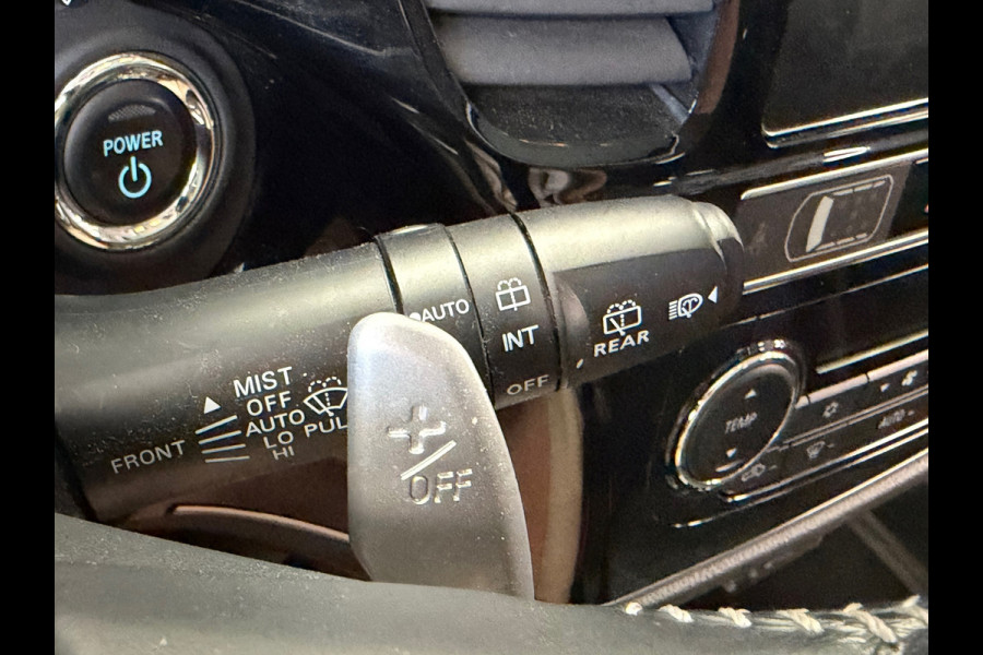 Mitsubishi Outlander 2.4 PHEV Intense+ AUT. PLUG-IN SCHUIFDAK CAMERA PDC CRUISE KEYLESS-GO STOEL/STUURVERWARMING