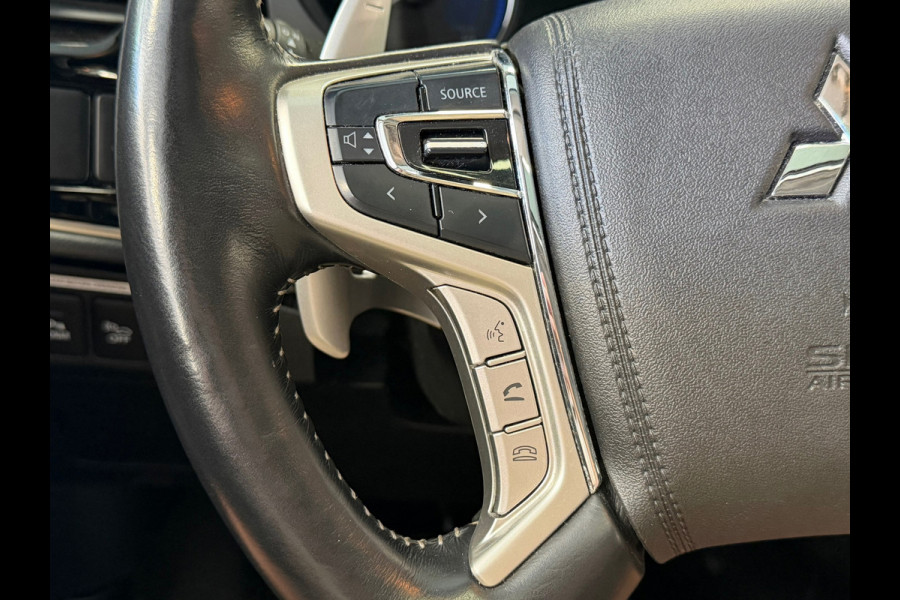 Mitsubishi Outlander 2.4 PHEV Intense+ AUT. PLUG-IN SCHUIFDAK CAMERA PDC CRUISE KEYLESS-GO STOEL/STUURVERWARMING
