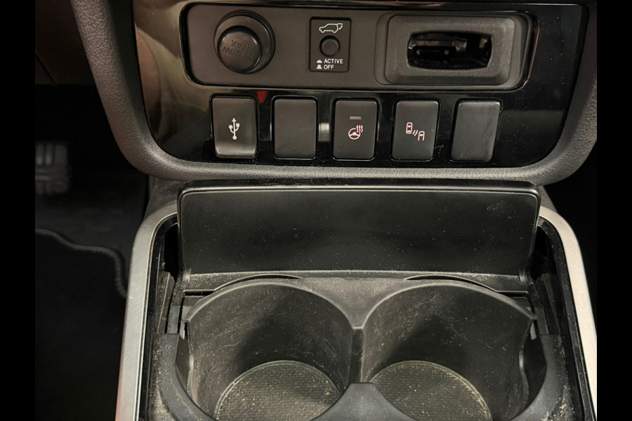 Mitsubishi Outlander 2.4 PHEV Intense+ AUT. PLUG-IN SCHUIFDAK CAMERA PDC CRUISE KEYLESS-GO STOEL/STUURVERWARMING