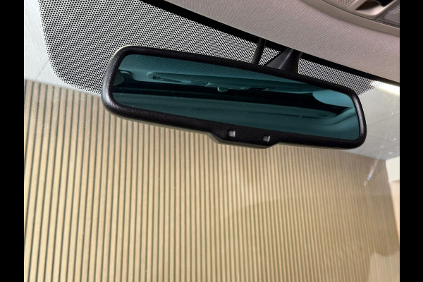 Mitsubishi Outlander 2.4 PHEV Intense+ AUT. PLUG-IN SCHUIFDAK CAMERA PDC CRUISE KEYLESS-GO STOEL/STUURVERWARMING