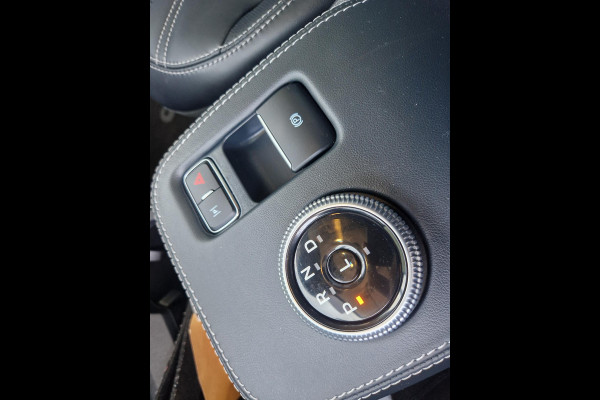 Ford Mustang Mach-E Extended AWD 98 kWh | maar 17435 KM! | Panoramadak | B&O | Lederen bekleding | 20 inch LMV incl rode remklauwen | Electrische achterklep | Elect.stoelverstelling + memo