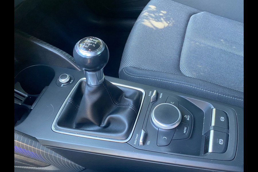 Audi Q2 30TSI NAVI/AMBIANCE/CRUISE/MATRIX/PDC/18INCH
