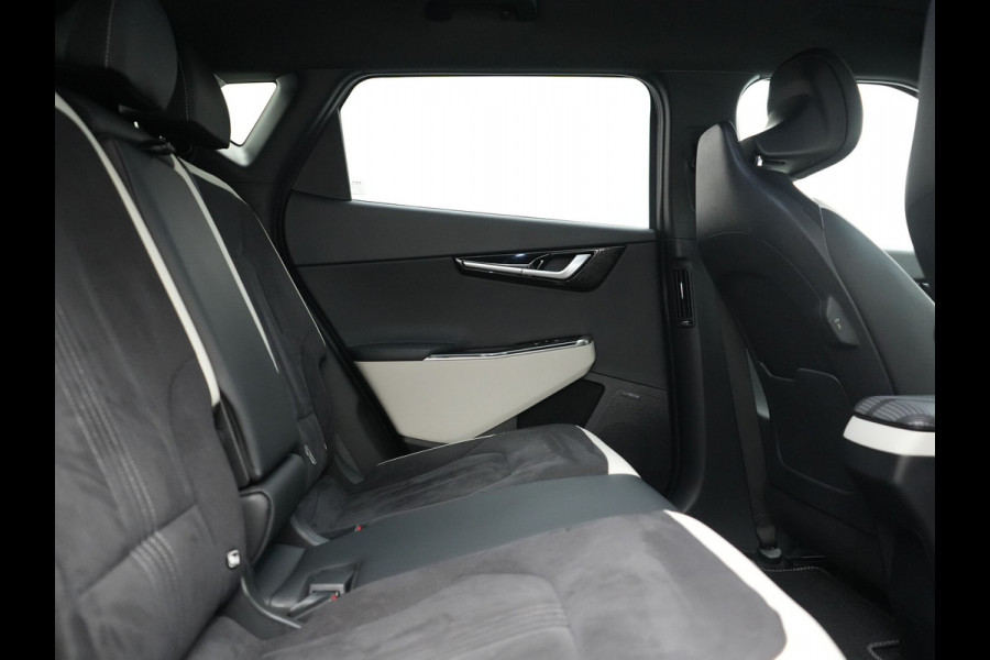 Kia Ev6 GT-Line AWD 77.4 kWh 325pk Dealer O.H. | Adaptive Cruise | Head Up | 360 Camera | Alcantara Sportstoelen Ventilatie & Memory | Meridian Audio | Keyless | Blis | Apple Carplay | Stoelen & Stuur Verwarmd | Navigatie | DAB | 21"L.M |