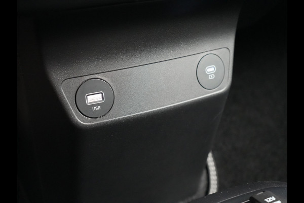 Kia Ev6 GT-Line AWD 77.4 kWh 325pk Dealer O.H. | Adaptive Cruise | Head Up | 360 Camera | Alcantara Sportstoelen Ventilatie & Memory | Meridian Audio | Keyless | Blis | Apple Carplay | Stoelen & Stuur Verwarmd | Navigatie | DAB | 21"L.M |