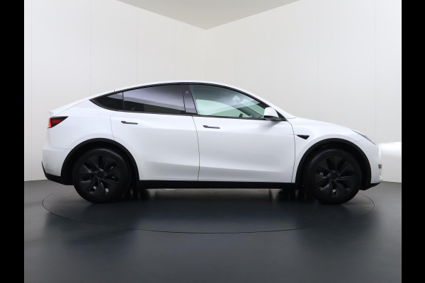Tesla Model Y Long Range RWD 75 kWh LONG RANGE AWD FSD! VAN: 46.900,- VOOR: 43.877,- | FULL SELF DRIVE OP DE AUTO (UNIEK, GEEN ABONNEMENT MAAR GEKOCHT )|