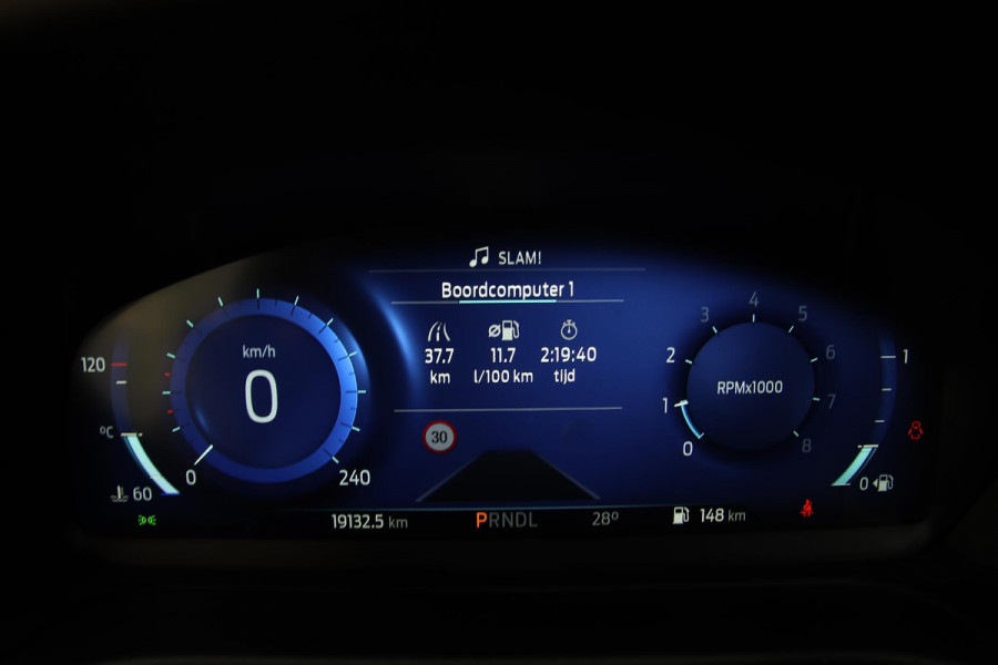 Ford Puma 1.0 EcoBoost Hybrid ST-line X PANO-B&O-LED