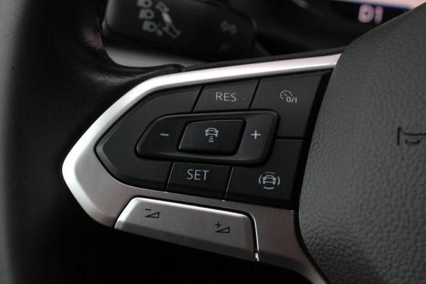 Volkswagen Transporter 2.0 TDI L2H1 150PK BULLI DC DUBBEL CABINE / JB-EDITION / FULL OPTIONS / LEDER BEKLEDING / FULL BLACK /APPLE