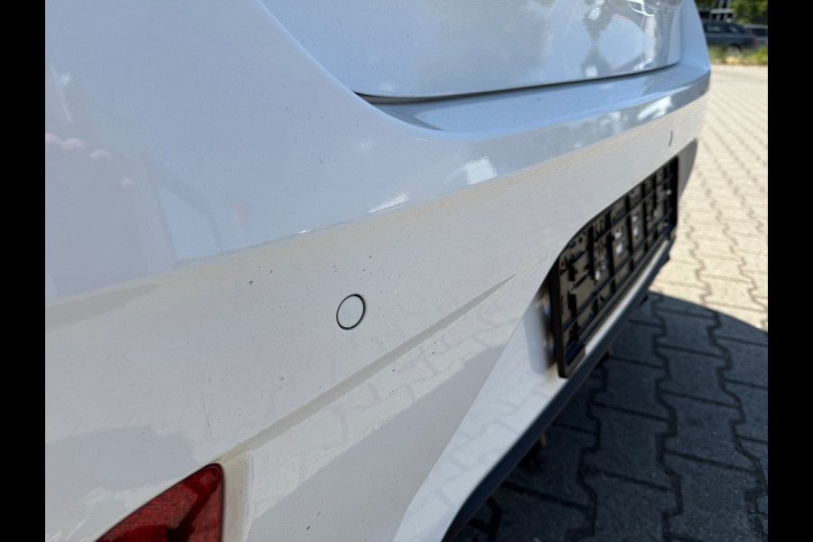 Hyundai i10 1.0 Premium Automaat (BOVAG/RIJKLAARPRIJS)