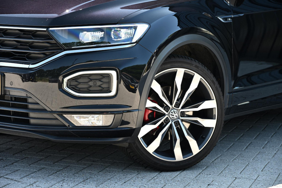 Volkswagen T-Roc 1.5 TSI Sport Business R | Camera | Adaptieve Cruise | Stoelverwarming | Trekhaak | Automaat | Blind Spot-sensor | Lane Assist |