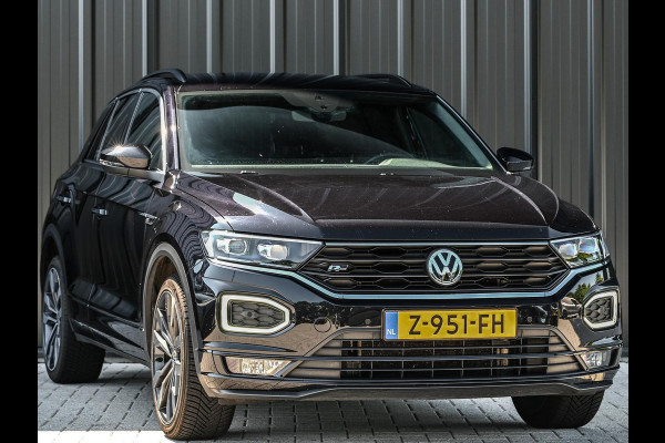 Volkswagen T-Roc 1.5 TSI Sport Business R | Camera | Adaptieve Cruise | Stoelverwarming | Trekhaak | Automaat | Blind Spot-sensor | Lane Assist |