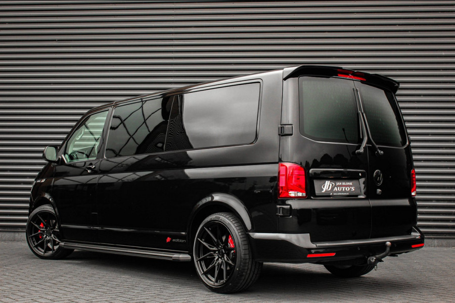 Volkswagen Transporter 2.0 TDI L2H1 150PK BULLI DC DUBBEL CABINE / JB-EDITION / FULL OPTIONS / LEDER BEKLEDING / FULL BLACK/ APPLE
