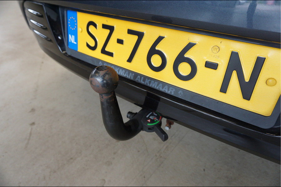 Renault Clio 0.9 TCe Limited Trekhaak Navigatie Airco