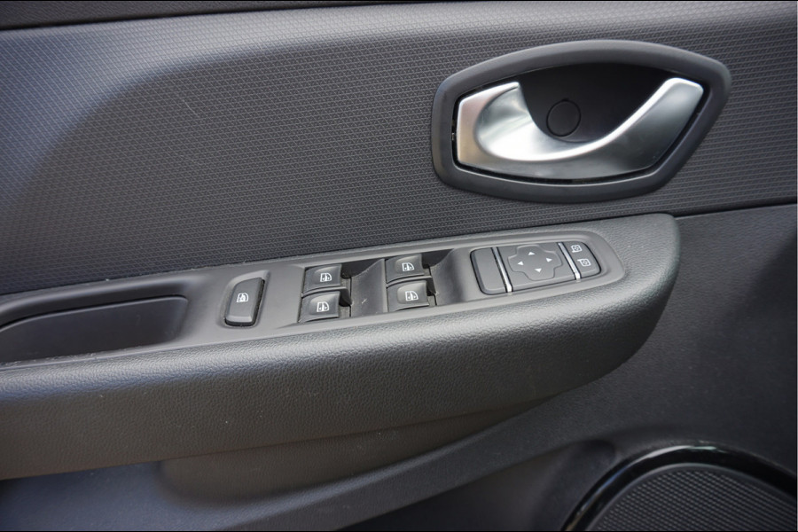 Renault Clio 0.9 TCe Limited Trekhaak Navigatie Airco
