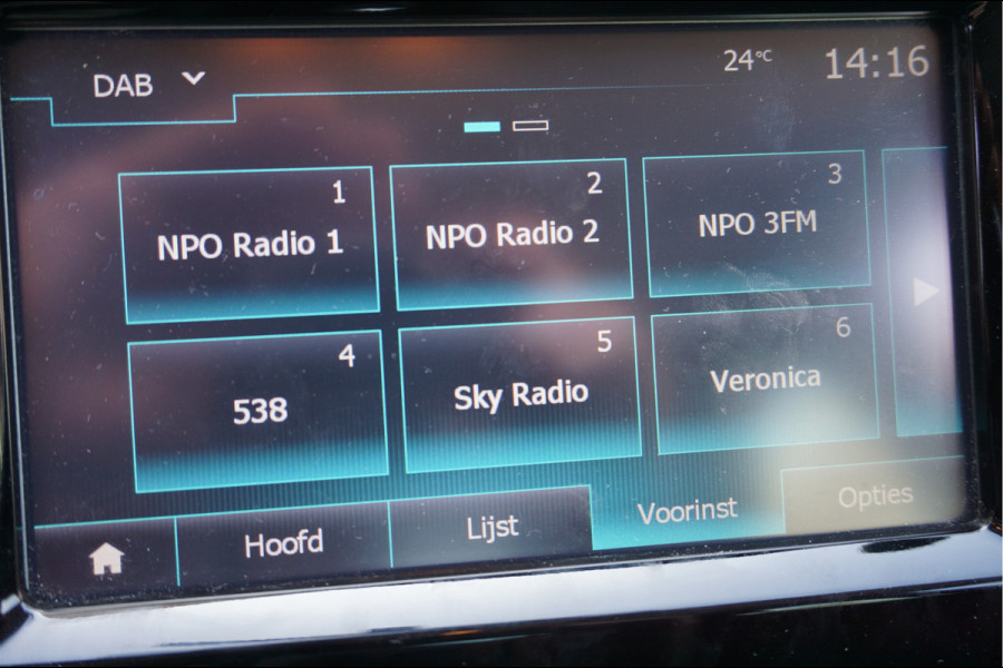 Renault Clio 0.9 TCe Limited Trekhaak Navigatie Airco