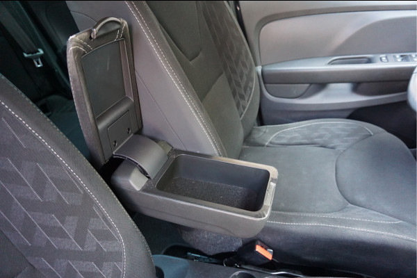 Renault Clio 0.9 TCe Limited Trekhaak Navigatie Airco