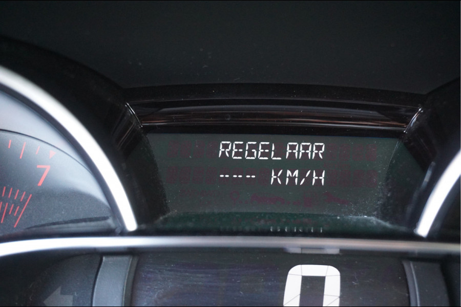 Renault Clio 0.9 TCe Limited Trekhaak Navigatie Airco