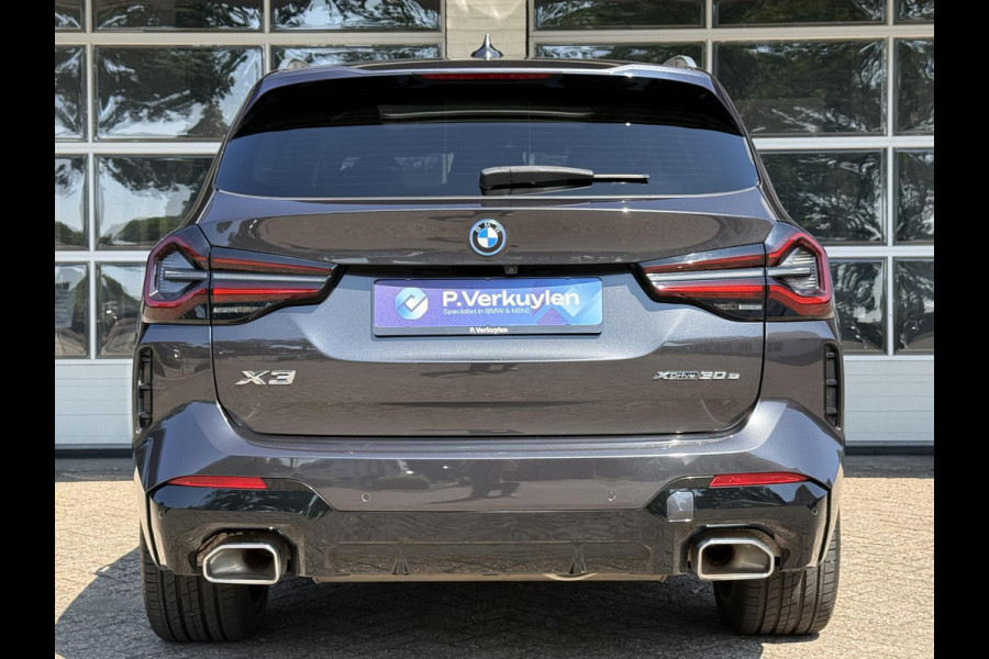 BMW X3 xDrive30e M SPORT | SPORTREMMEN ROOD | PANORAMA | TREKHAAK | ADAPTIEF ONDERSTEL | CAMERA | KEYLESS |