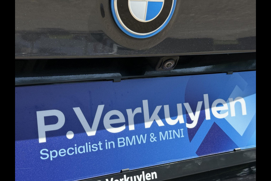 BMW X3 xDrive30e M SPORT | SPORTREMMEN ROOD | PANORAMA | TREKHAAK | ADAPTIEF ONDERSTEL | CAMERA | KEYLESS |