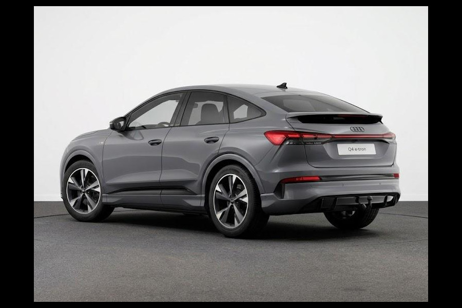 Audi Q4 Sportback e-tron S edition 63 kWh 204 pk | Techniekpakket plus | Optiekpakket zwart-glanzend | S line leder-kunstleder zwart |