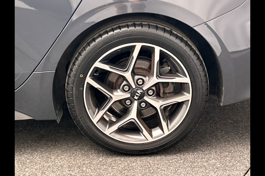 Kia ProCeed 1.4 T-GDI GT-Line | Origineel NL | Panoramadak | Lane-Assist | Carplay | Camera | Keyless | Stoel/Stuur Verwarming |