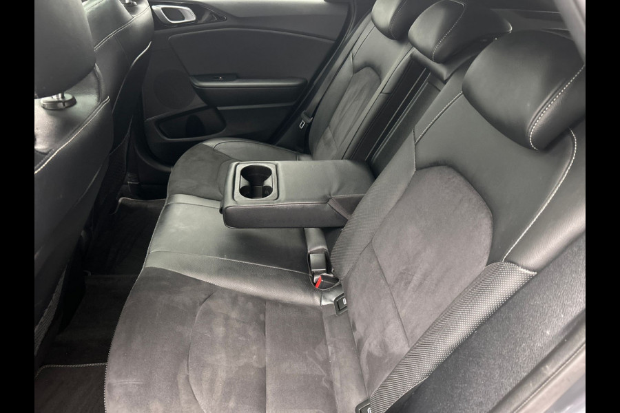 Kia ProCeed 1.4 T-GDI GT-Line | Origineel NL | Panoramadak | Lane-Assist | Carplay | Camera | Keyless | Stoel/Stuur Verwarming |
