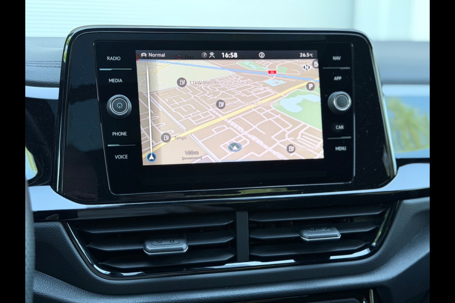 Volkswagen T-Roc 1.5 TSI 3x R-Line Pano/Keyless/IQ.Light/Camera