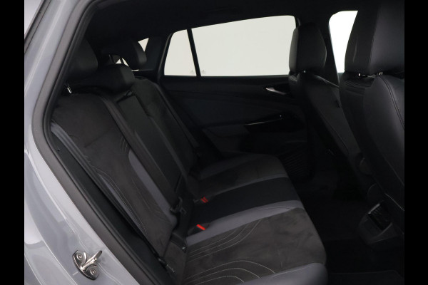 Volkswagen ID.4 LIMITED EDITION 52 kWh + SFEERVERLICHTING | ADAPTIVE CRUISE | CAMERA | STUUR/STOELVERWARMING