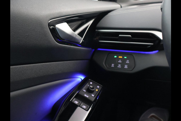 Volkswagen ID.4 LIMITED EDITION 52 kWh + SFEERVERLICHTING | ADAPTIVE CRUISE | CAMERA | STUUR/STOELVERWARMING