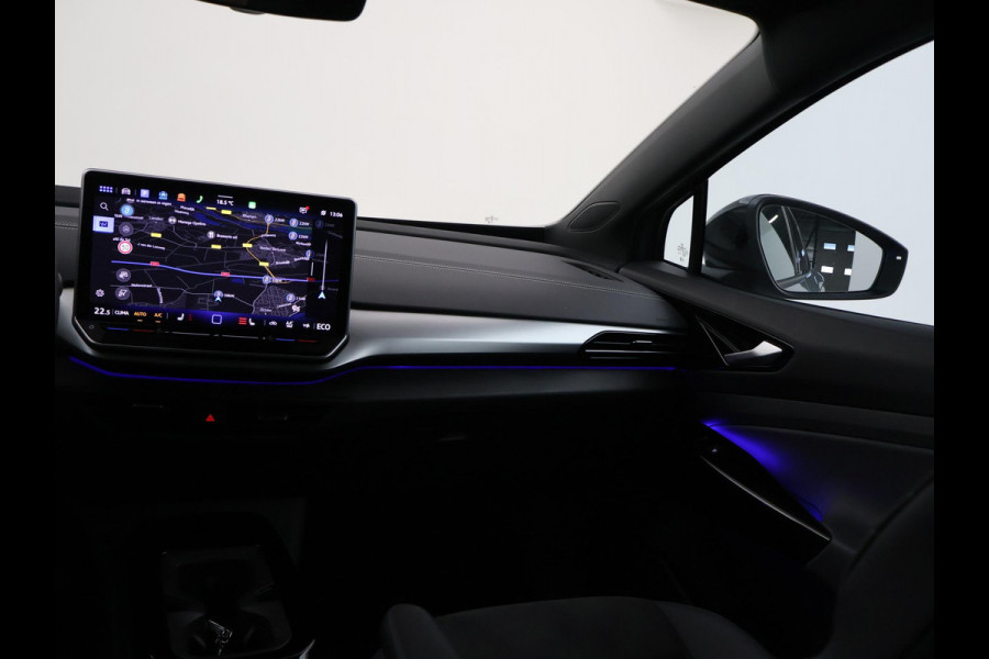 Volkswagen ID.4 LIMITED EDITION 52 kWh + SFEERVERLICHTING | ADAPTIVE CRUISE | CAMERA | STUUR/STOELVERWARMING