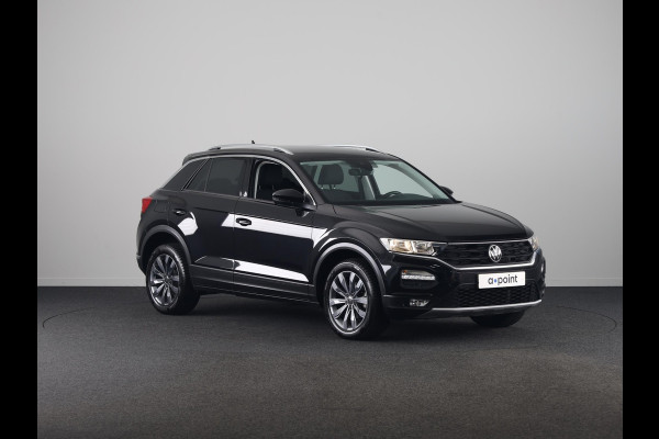 Volkswagen T-Roc 1.5 TSI Style Business 150 PK | Automaat (DSG) | Navigatie | Camera | Extra getint glas