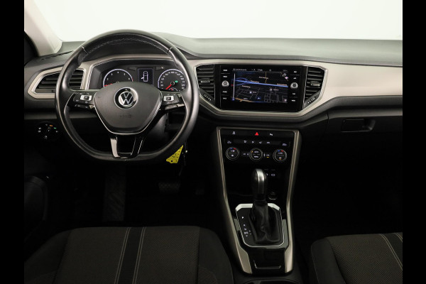 Volkswagen T-Roc 1.5 TSI Style Business 150 PK | Automaat (DSG) | Navigatie | Camera | Extra getint glas