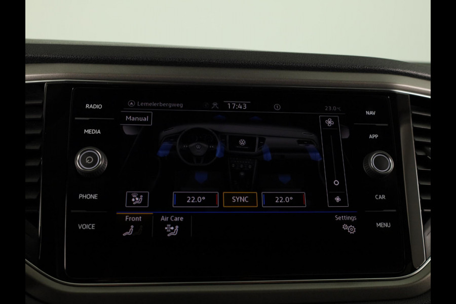 Volkswagen T-Roc 1.5 TSI Style Business 150 PK | Automaat (DSG) | Navigatie | Camera | Extra getint glas