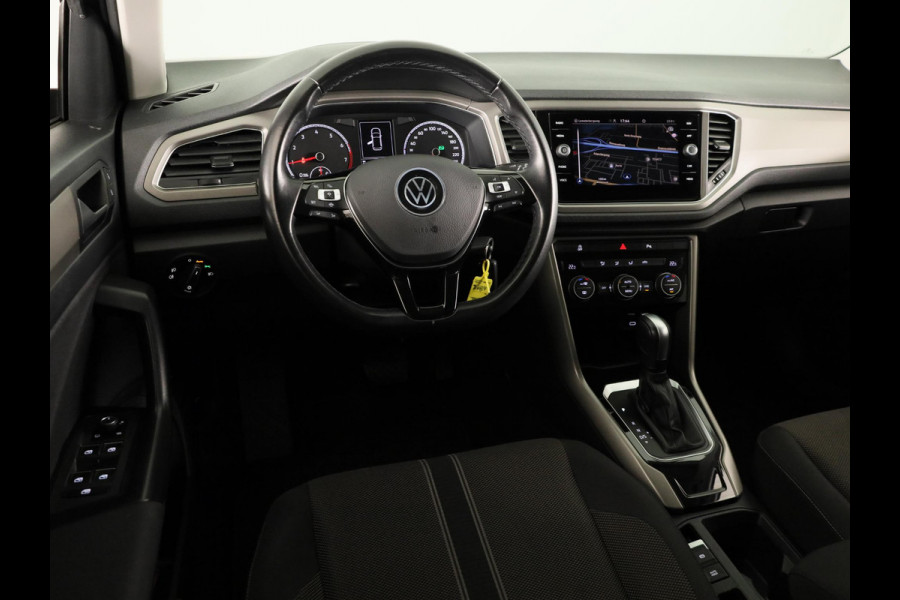 Volkswagen T-Roc 1.5 TSI Style Business 150 PK | Automaat (DSG) | Navigatie | Camera | Extra getint glas