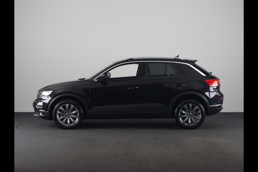 Volkswagen T-Roc 1.5 TSI Style Business 150 PK | Automaat (DSG) | Navigatie | Camera | Extra getint glas