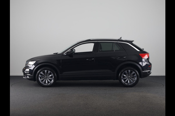 Volkswagen T-Roc 1.5 TSI Style Business 150 PK | Automaat (DSG) | Navigatie | Camera | Extra getint glas