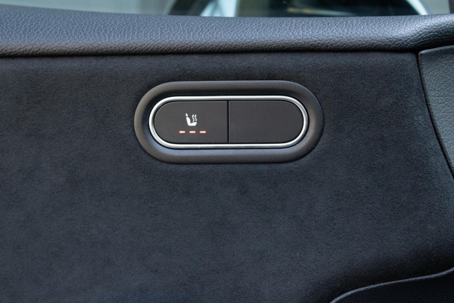 Mercedes-Benz A-Klasse 180 AMG Line PANO DIFFUSSER CAMERA BURMESTER