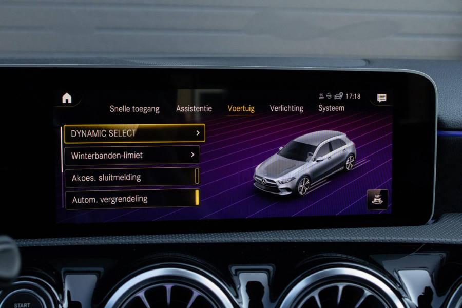 Mercedes-Benz A-Klasse 180 AMG Line PANO DIFFUSSER CAMERA BURMESTER