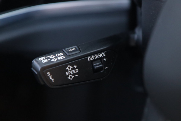 Audi Q3 40 TFSI Quattro S-Line / PANO / VIRTUAL / ACC / 360 / KEYLESS / 20'