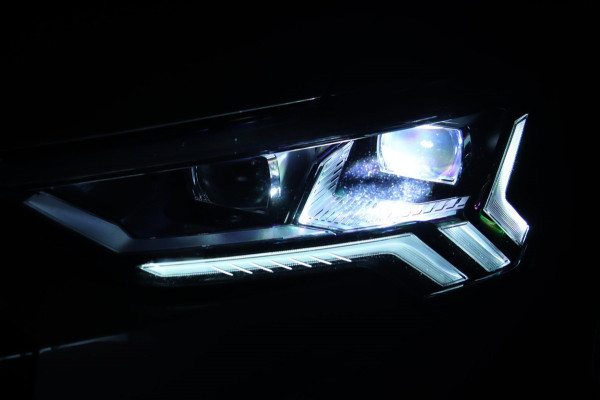 Audi Q3 40 TFSI Quattro S-Line / PANO / VIRTUAL / ACC / 360 / KEYLESS / 20'