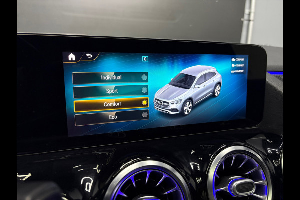 Mercedes-Benz GLA 200 Business Solution AMG