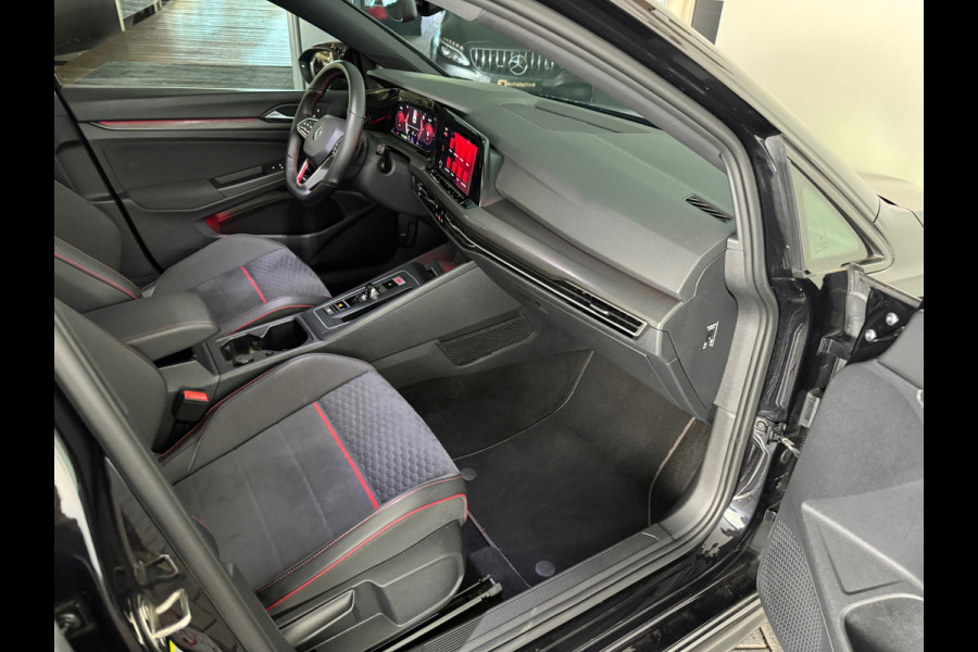 Volkswagen Golf 2.0 TSI GTI Clubsport Pano|Sfeer|IQ|Camera