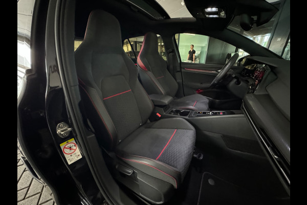 Volkswagen Golf 2.0 TSI GTI Clubsport Pano|Sfeer|IQ|Camera