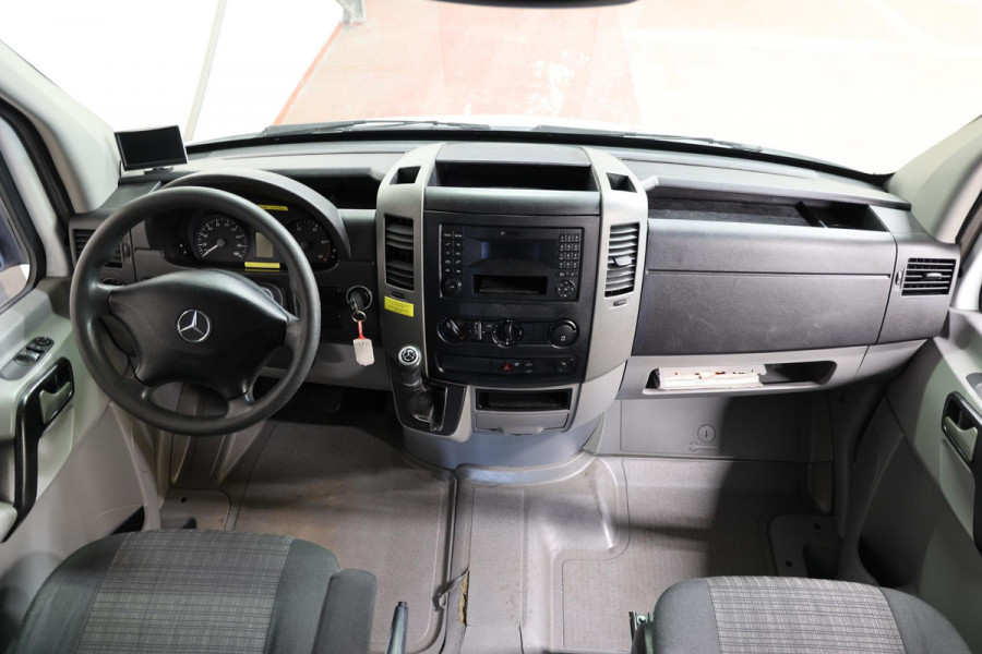 Mercedes-Benz Sprinter 311 2.2 CDI AUTOMAAT L3H2 POST NL EURO 6