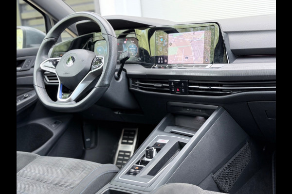 Volkswagen Golf 1.4 eHybrid GTE Pano/HuD/Sfeer