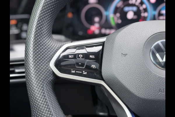 Volkswagen Golf 1.4 eHybrid GTE Pano/HuD/Sfeer