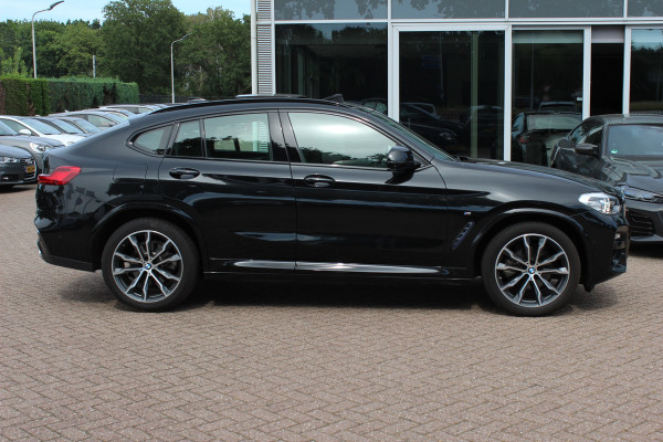 BMW X4 xDrive20i High Exe. M Sport / Panoramadak / 360Camera / Leder / 20'' / Harman Kardon / Navigatie / Dodehoek / DAB / Stoelverwarming / ACC