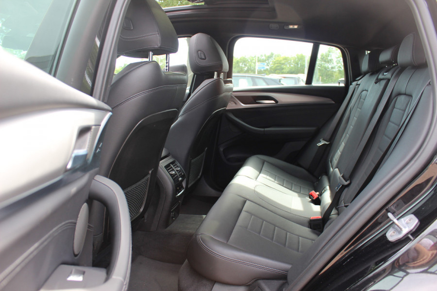 BMW X4 xDrive20i High Exe. M Sport / Panoramadak / 360Camera / Leder / 20'' / Harman Kardon / Navigatie / Dodehoek / DAB / Stoelverwarming / ACC